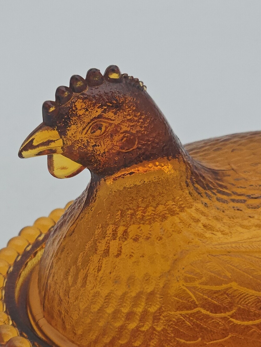 Vtg Indiana Glass Amber Hen on Nest 7" Fine Feather Stippled Base Variant Mint